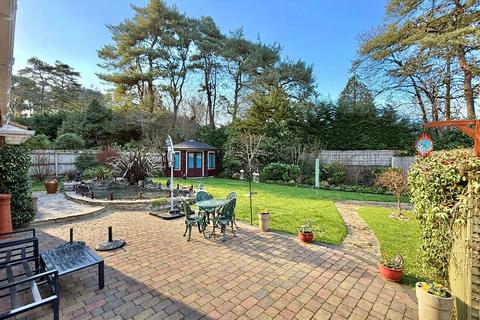 3 bedroom detached bungalow for sale, Gainsborough Road, Ashley Heath, BH24 2HY