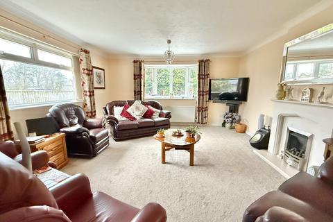3 bedroom detached bungalow for sale, Gainsborough Road, Ashley Heath, BH24 2HY