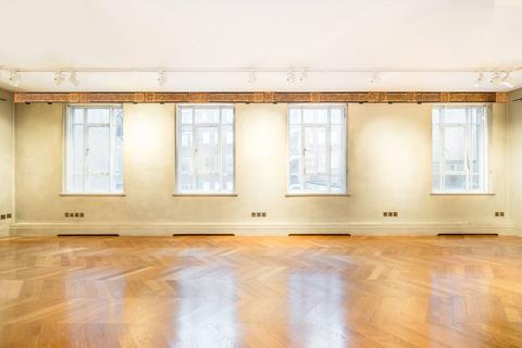 3 bedroom flat for sale, Grosvenor Square, London W1K