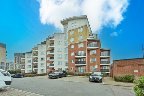 2 bedroom flat for sale, The Gateway, Omega Court The Gateway, WD18