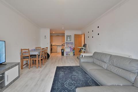 2 bedroom flat for sale, The Gateway, Omega Court The Gateway, WD18
