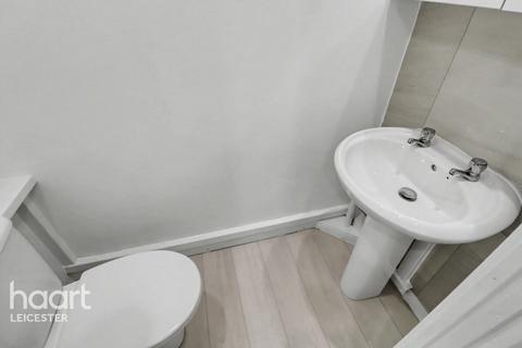 3 bedroom maisonette to rent, Taurus Close, Leicester