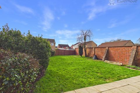 4 bedroom detached house for sale, Chestnut Drive Willand, Cullompton EX15