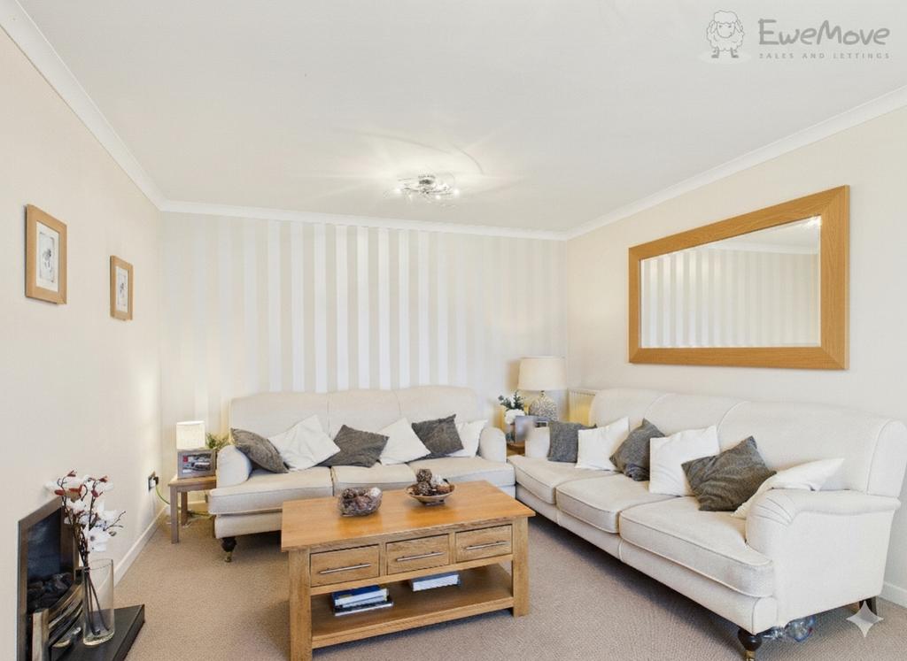 Ewemove tiverton   lounge