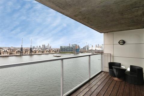 2 bedroom flat to rent, Western Gateway, London, E16