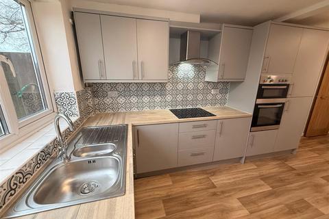undefined, Mount Avenue, Bebington CH63