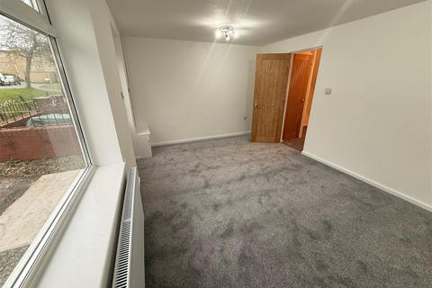 undefined, Mount Avenue, Bebington CH63