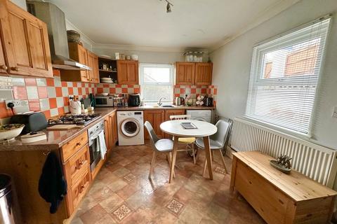 2 bedroom ground floor flat for sale, Audley Avenue, Torquay