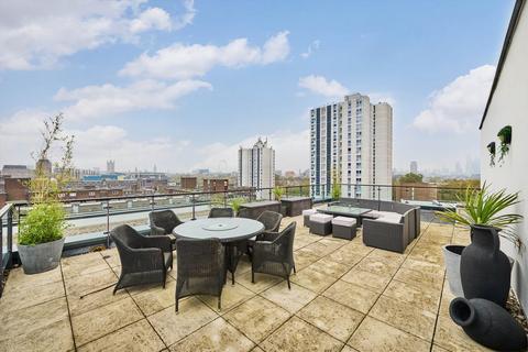 1 bedroom flat for sale, Hotspur Street, London SE11