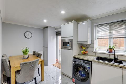 3 bedroom townhouse for sale, Pearce Drive, Nottingham NG8