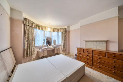 3 bedroom semi-detached house for sale, Hawthorn Drive, Harrow