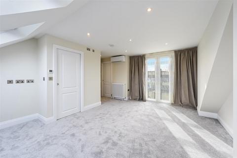 2 bedroom flat to rent, Lower Morden Lane, Morden SM4