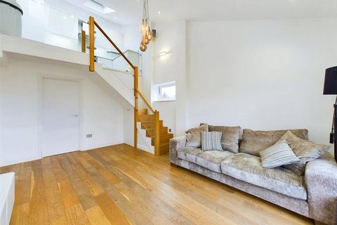 undefined, Winterton Court, Hampton Wick
