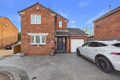 3 bedroom detached house for sale, Cherry Lane, Hull, HU8 0EF