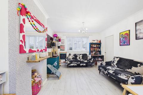 2 bedroom terraced house for sale, Hemswell Avenue, Hull, HU9 5LD