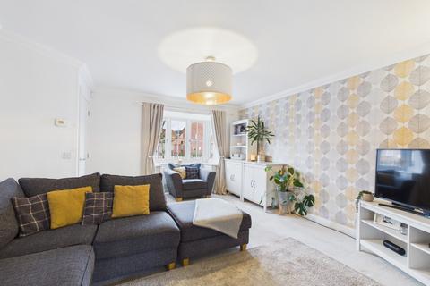 3 bedroom detached house for sale, Grosvenor Road, Kingswood, Hull,  HU7 3DS
