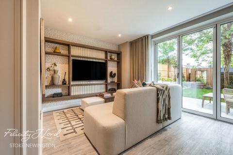 4 bedroom townhouse for sale, St Ann's Road, LONDON N15