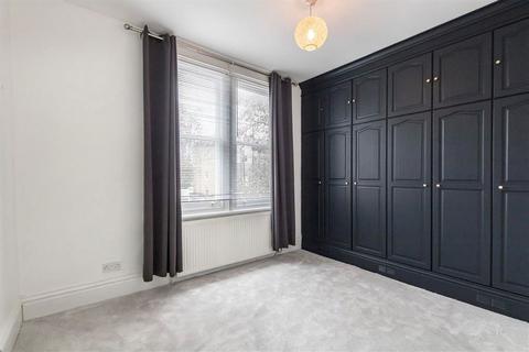 undefined, Waldegrave Road, Teddington TW11