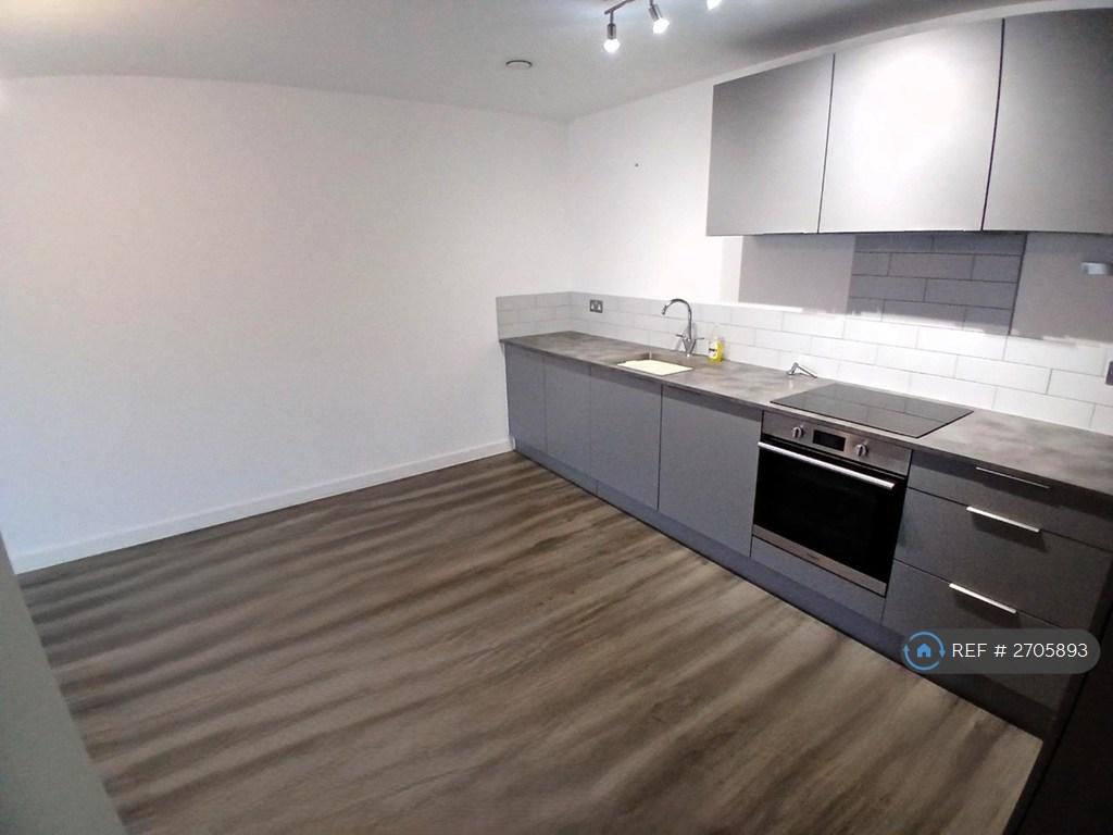 Kitchen / Dining Area