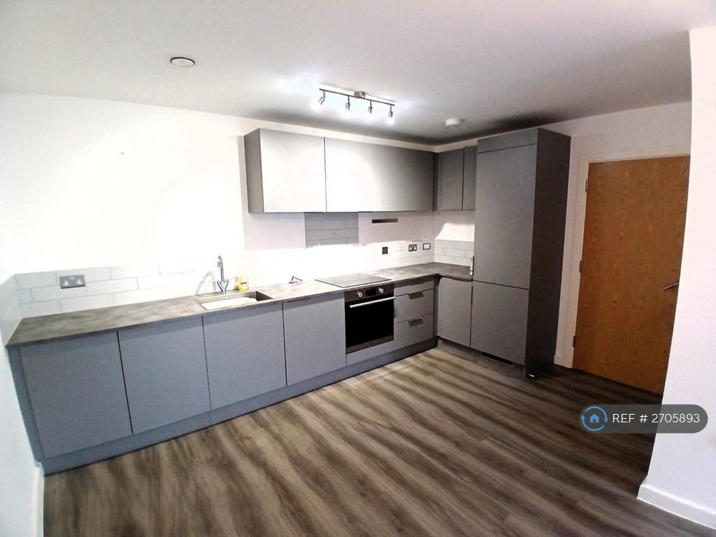 Large Kitchen Space