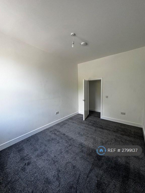 Bedroom 1 - Double