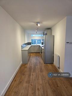 2 bedroom flat to rent, Irvin Point, London, N3