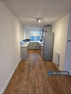 2 bedroom flat to rent, Irvin Point, London, N3