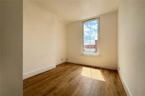3 bedroom flat to rent, Upper Union Terrace, Aldershot GU11