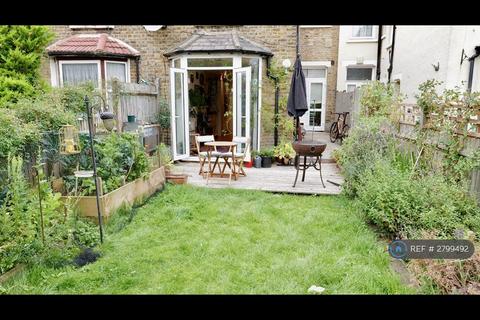 undefined, Surrey Road, London, SE15