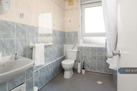 undefined, Lochend Gardens, Edinburgh, EH7