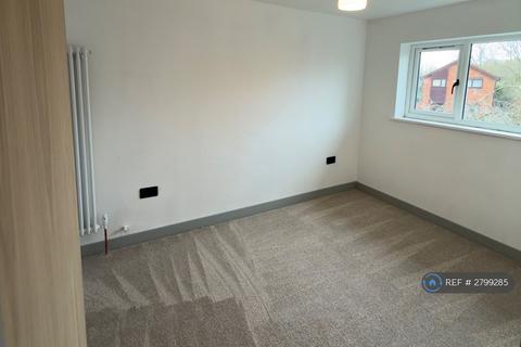 3 bedroom semi-detached house to rent, Pingles Road, King's Lynn, PE30