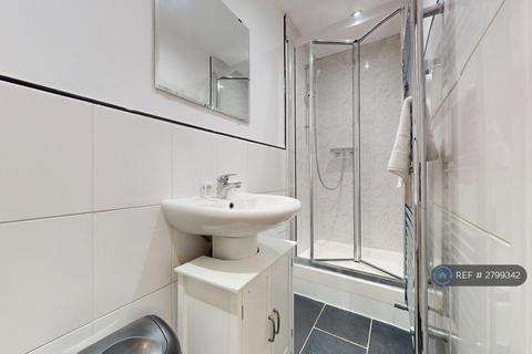 1 bedroom flat to rent, Hayter Road, London, SW2