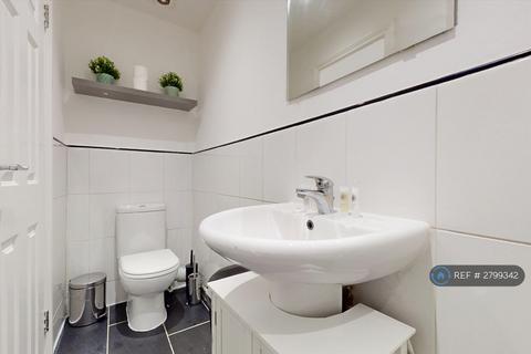 1 bedroom flat to rent, Hayter Road, London, SW2
