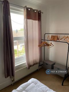 2 bedroom terraced house to rent, Woodside Road, Tonbridge, TN9