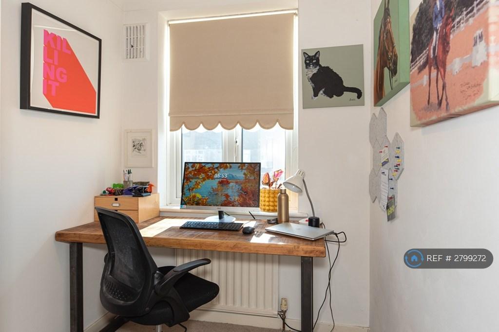 Third Bedroom / Study
