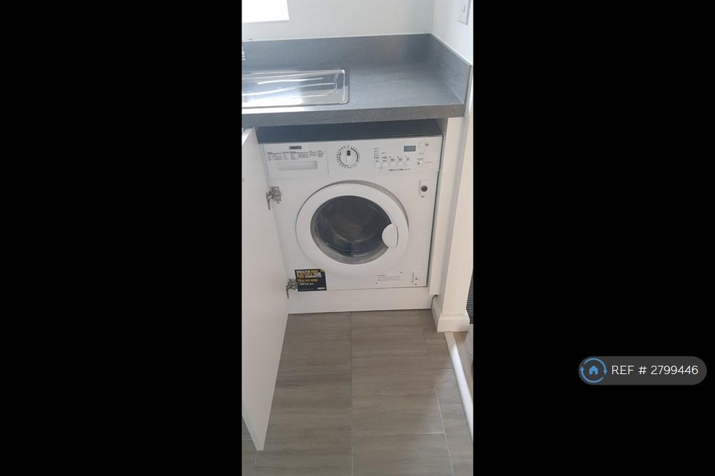 New 7kg Zanussi Washer / Dryer