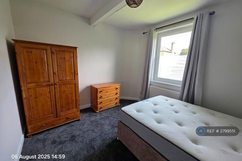 2 bedroom flat to rent, Hutchison Road, Edinburgh, EH14