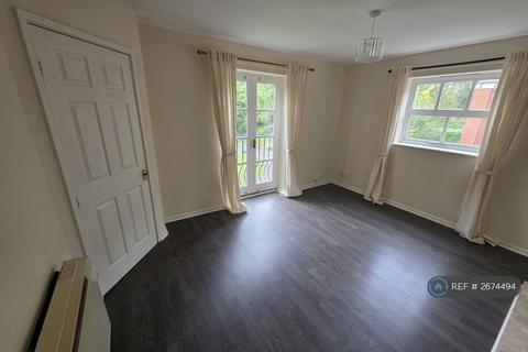 2 bedroom flat to rent, Old Manor Park, Atherton, Manchester, M46