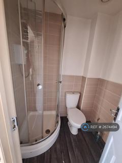 2 bedroom flat to rent, Old Manor Park, Atherton, Manchester, M46