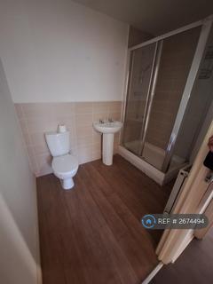 2 bedroom flat to rent, Old Manor Park, Atherton, Manchester, M46