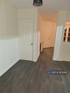 2 bedroom flat to rent, Old Manor Park, Atherton, Manchester, M46