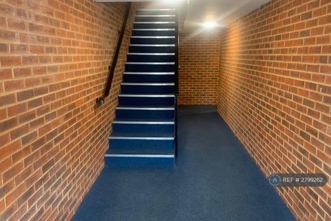1 bedroom flat to rent, Bells Lane, Rochester, ME3