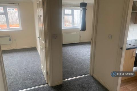 1 bedroom flat to rent, Bells Lane, Rochester, ME3