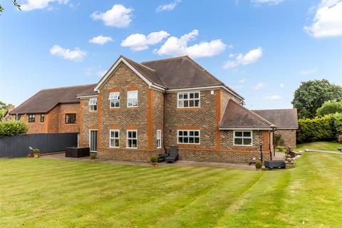 5 bedroom detached house for sale, Bluebell Drive, St James Hamlet, Goffs Oak