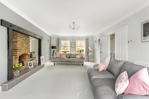 5 bedroom detached house for sale, Bluebell Drive, St James Hamlet, Goffs Oak