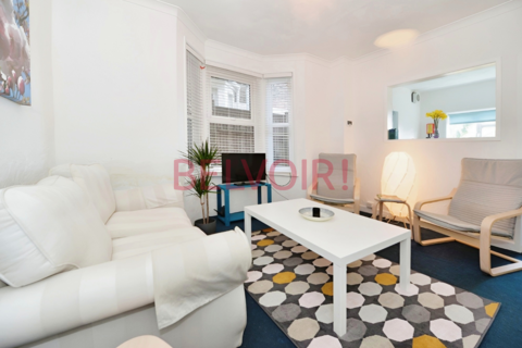 4 bedroom terraced house for sale, Arnold Road, Southampton SO17
