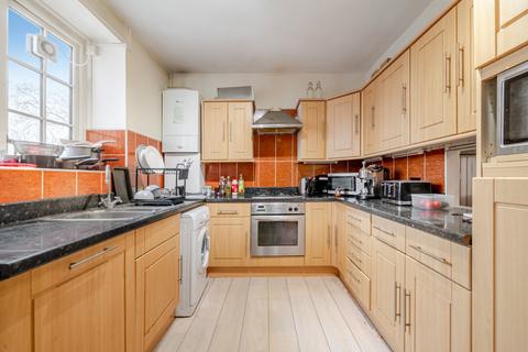 4 bedroom flat for sale, Barrow Hill Estate, London, NW8