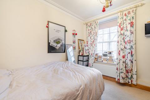 4 bedroom flat for sale, Barrow Hill Estate, London, NW8