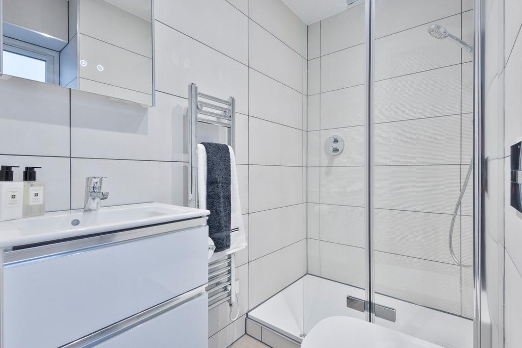 En-Suite Shower