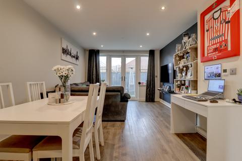 2 bedroom apartment for sale, Amersham Road, High Wycombe HP15